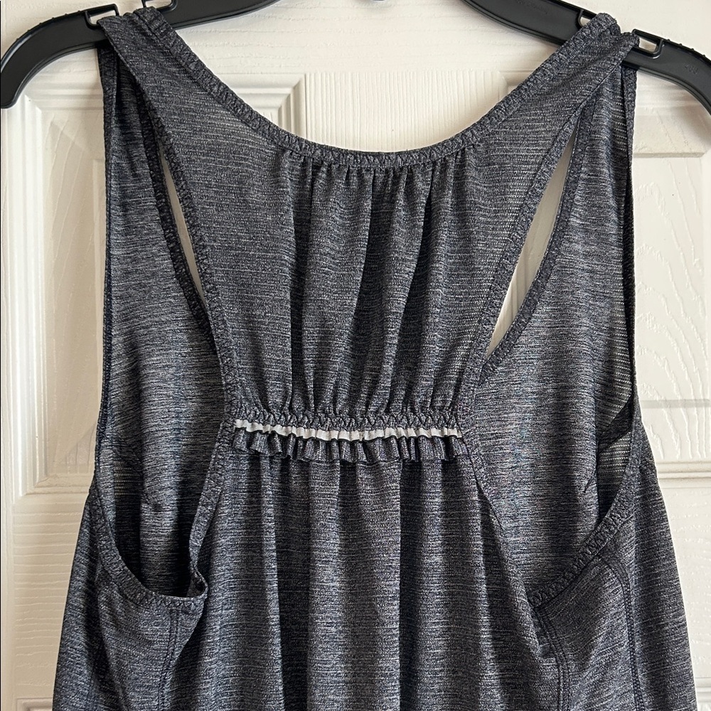 Lululemon Athletica Charcoal Tank Top Size 6 - Picture 3 of 4